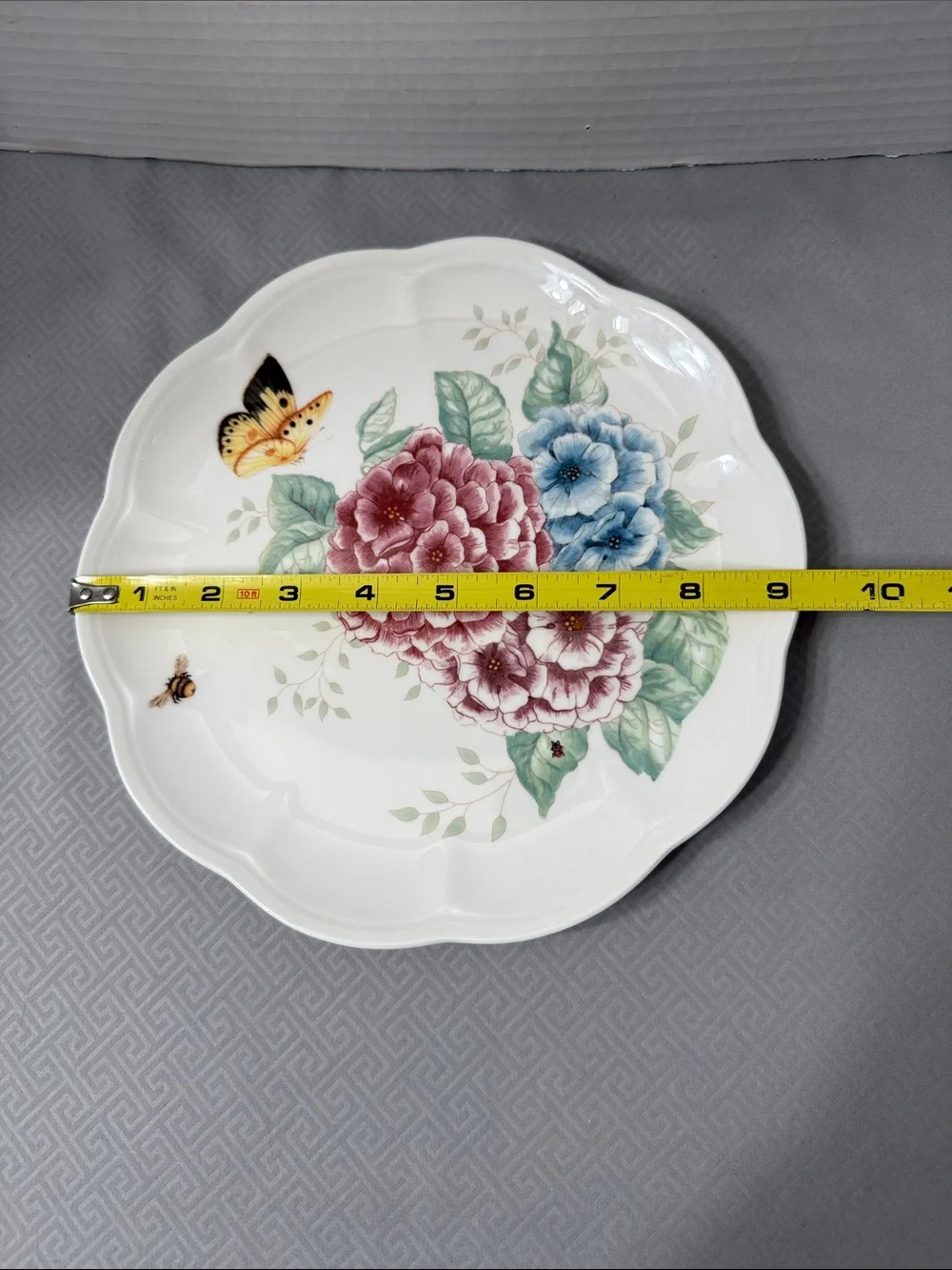 Lenox Butterfly Meadow Hydrangea Plate by Louise Le Luyer Scalloped Edges 9”